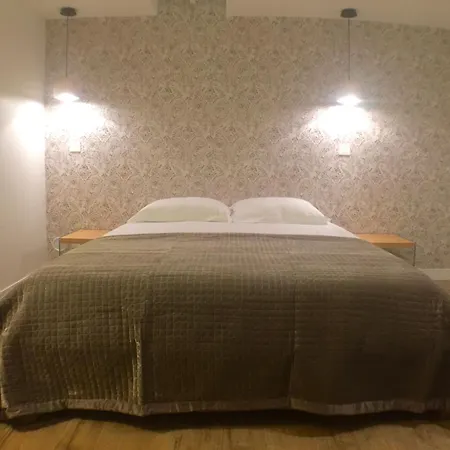 The Blue House 70sqm 2br 6 Persons Parigi